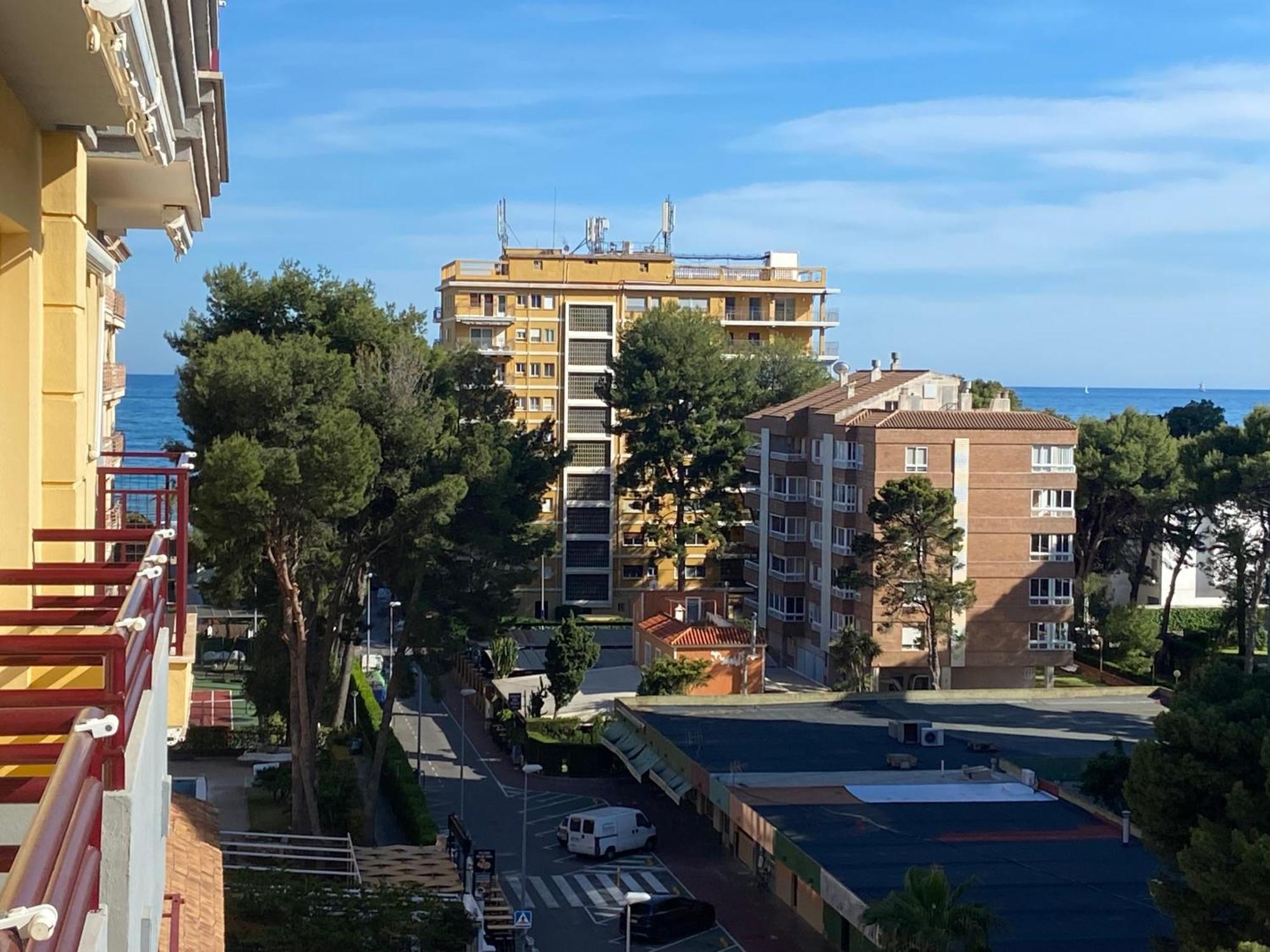 Apartamento En Voramar A 2 Minutos De La Playa 베니카씸 외부 사진